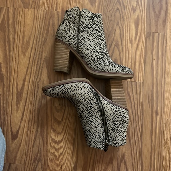 LEOPARD BOOTIES - Picture 5 of 7